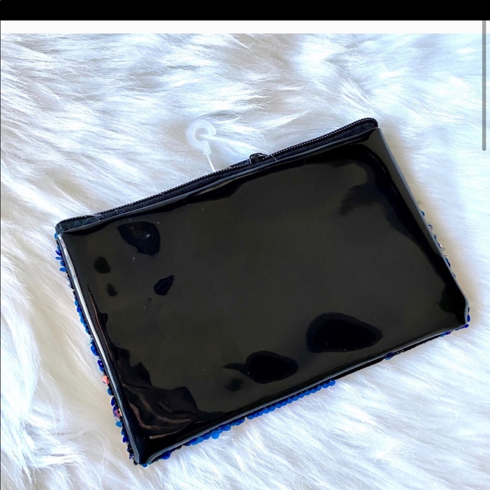 *SOLD*Gorgeous Sequin Bag - Picture 2 of 4